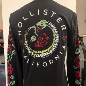 Hollister XS black long sleeve cotton T-shirt